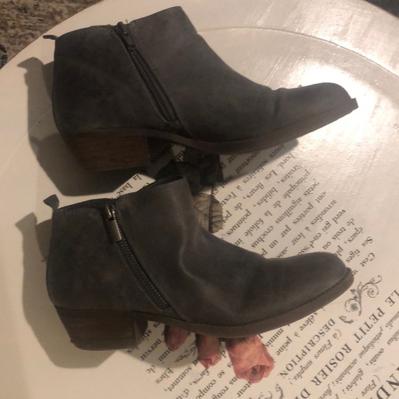 Booties - Picture 4 of 5